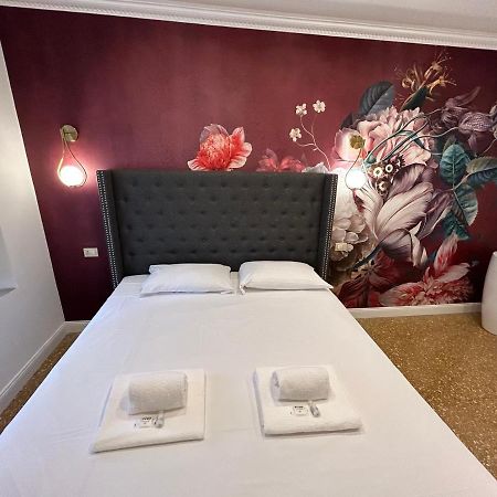 Raffaello'S Place ローマ エクステリア 写真