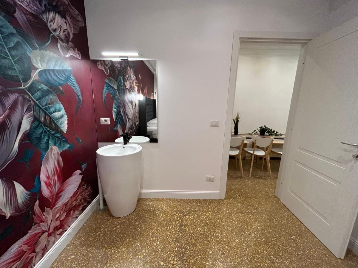 Raffaello'S Place ローマ エクステリア 写真